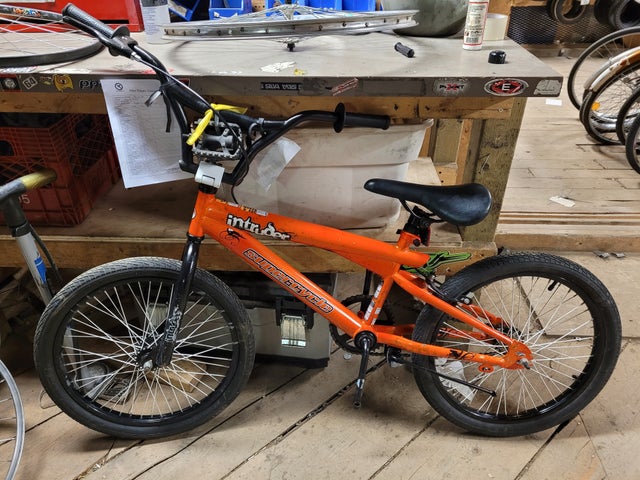 Next intruder store bmx bike